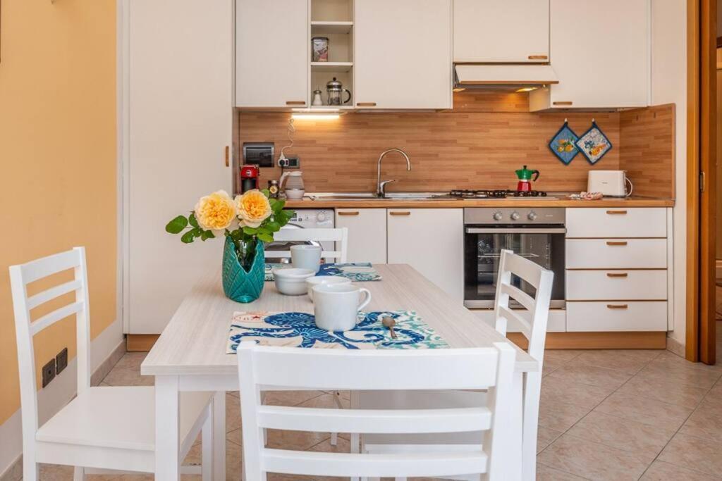 Apartment Ambra Marina, La Casa Tra I Pini A Rapallo!