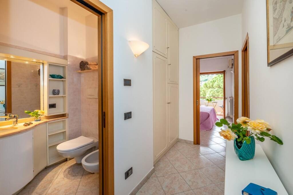 Apartment Ambra Marina, La Casa Tra I Pini A Rapallo!